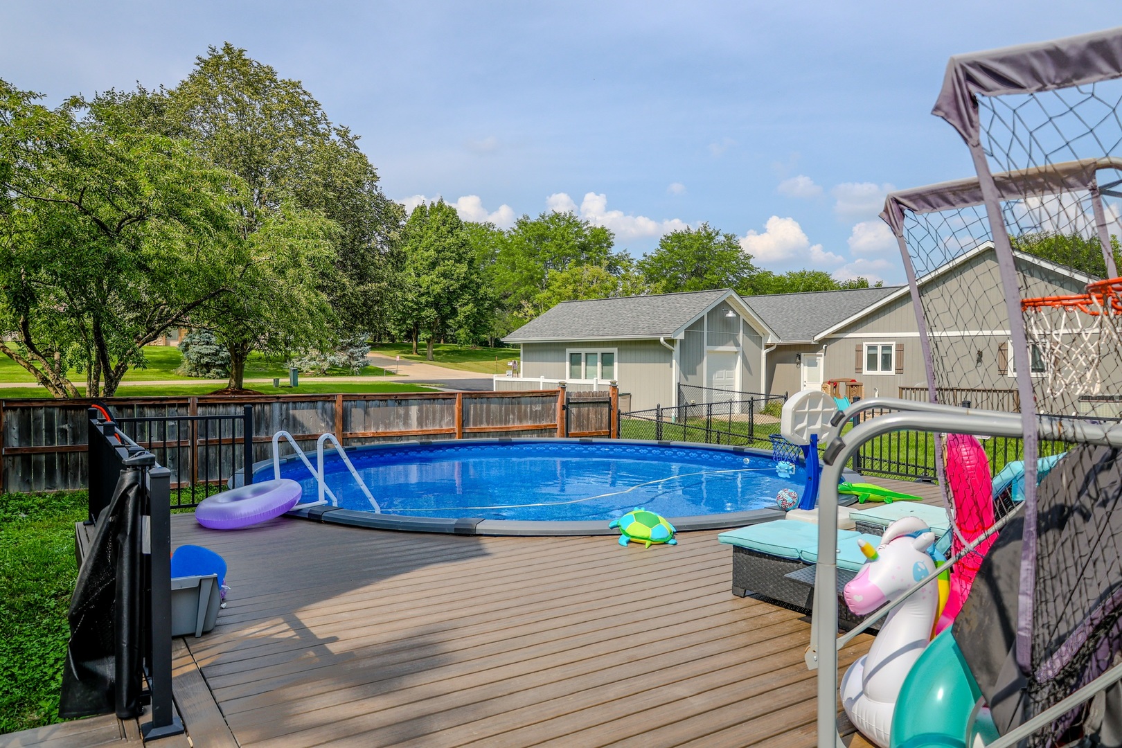 39W365 Hogan Hill, Elgin, IL 60124