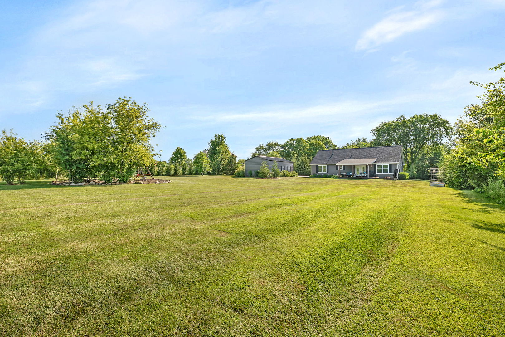 2831 E 28th Road, Marseilles, IL 61341
