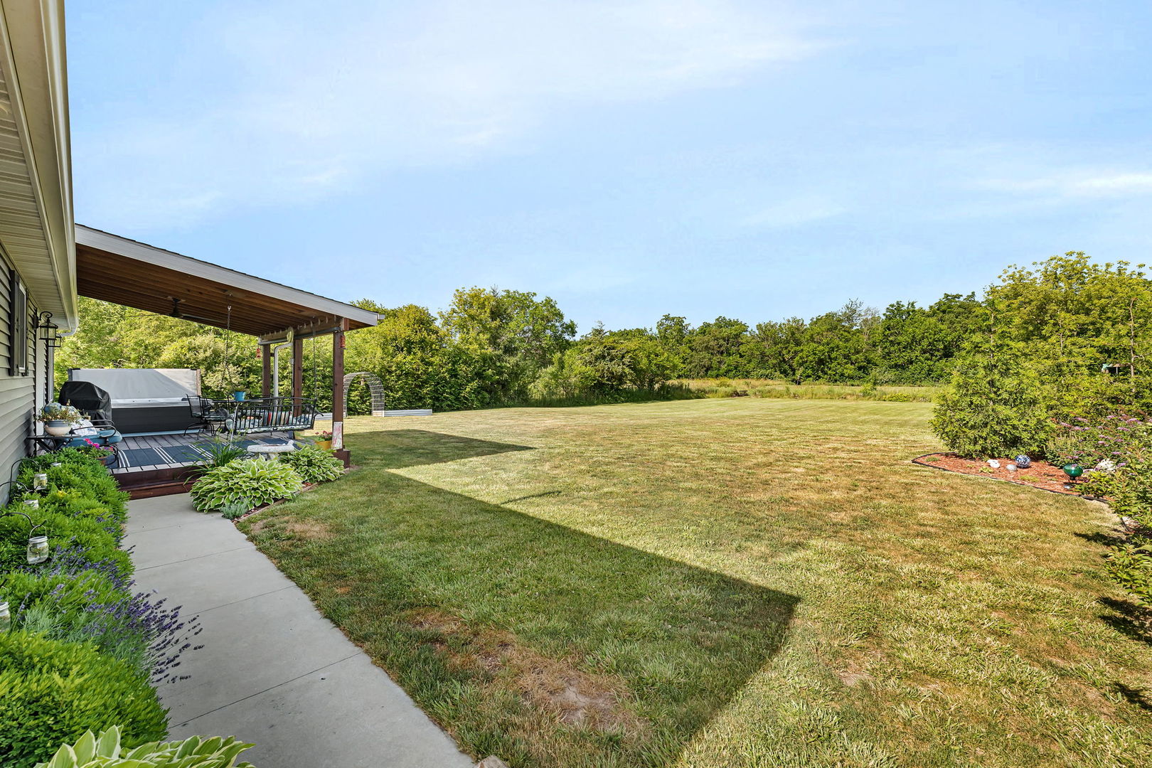 2831 E 28th Road, Marseilles, IL 61341