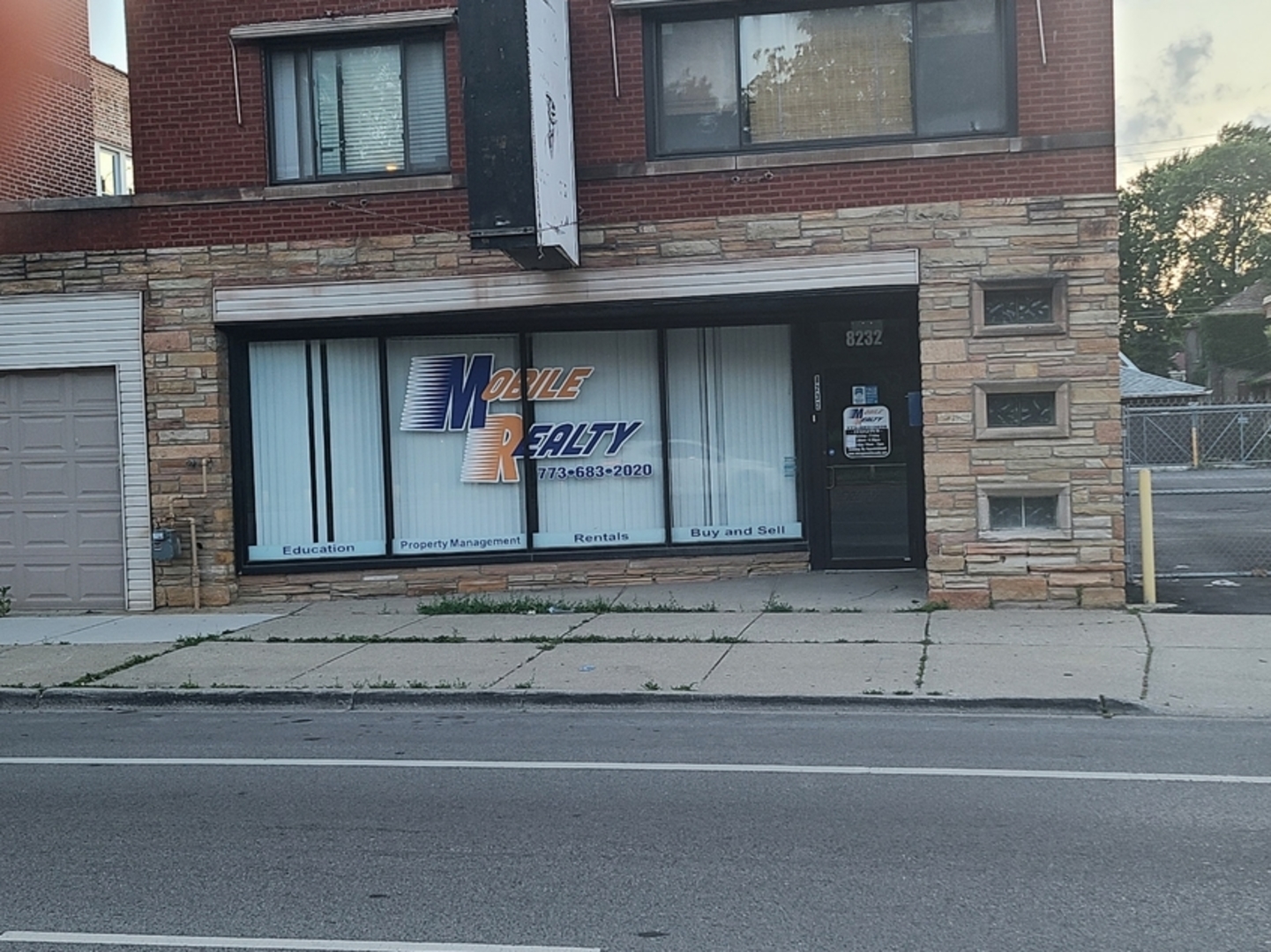 8232 S Western Avenue, Chicago, IL 60620