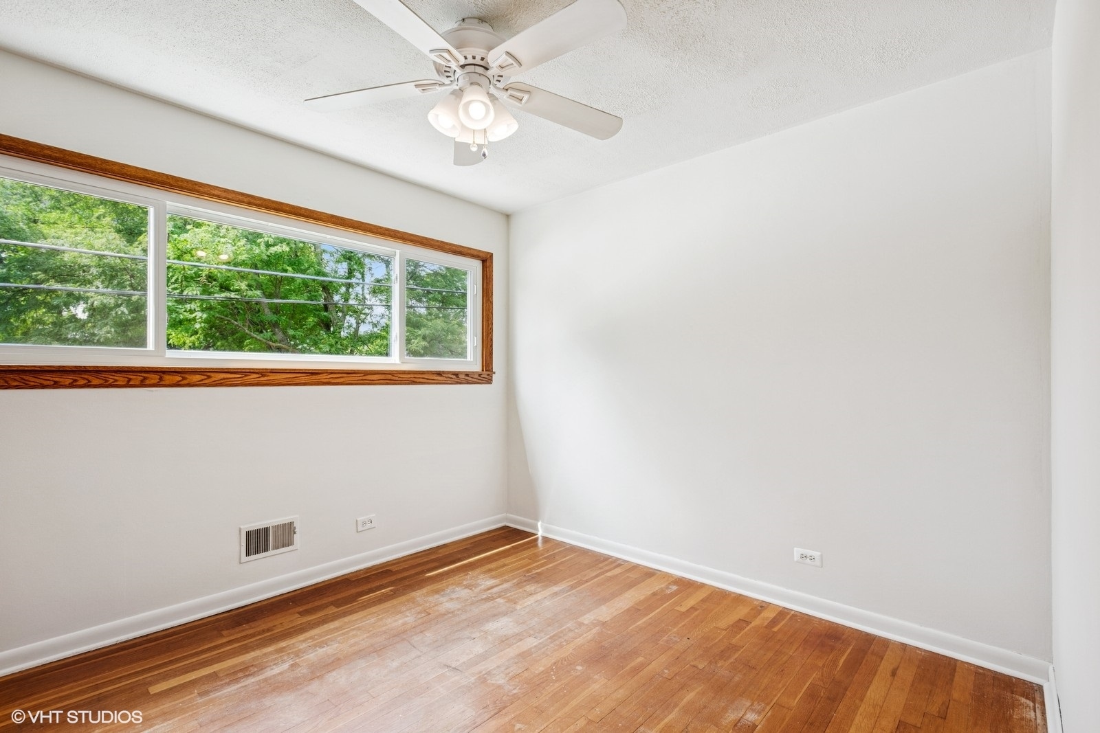 1804 E Euclid Avenue, Arlington Heights, IL 60004
