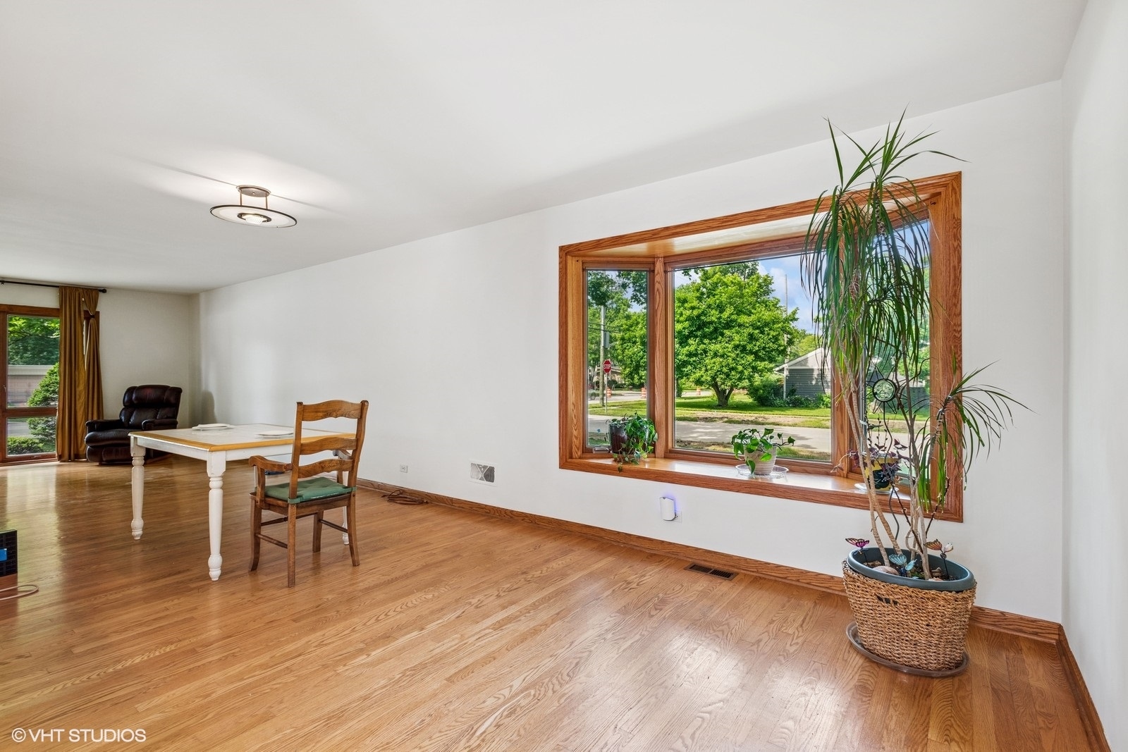 1804 E Euclid Avenue, Arlington Heights, IL 60004