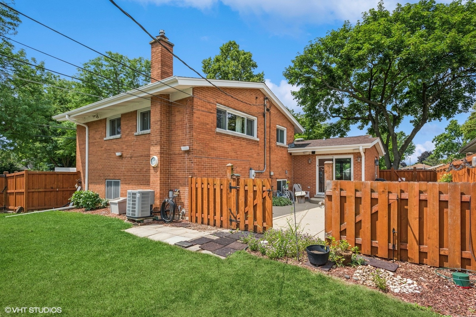 1804 E Euclid Avenue, Arlington Heights, IL 60004