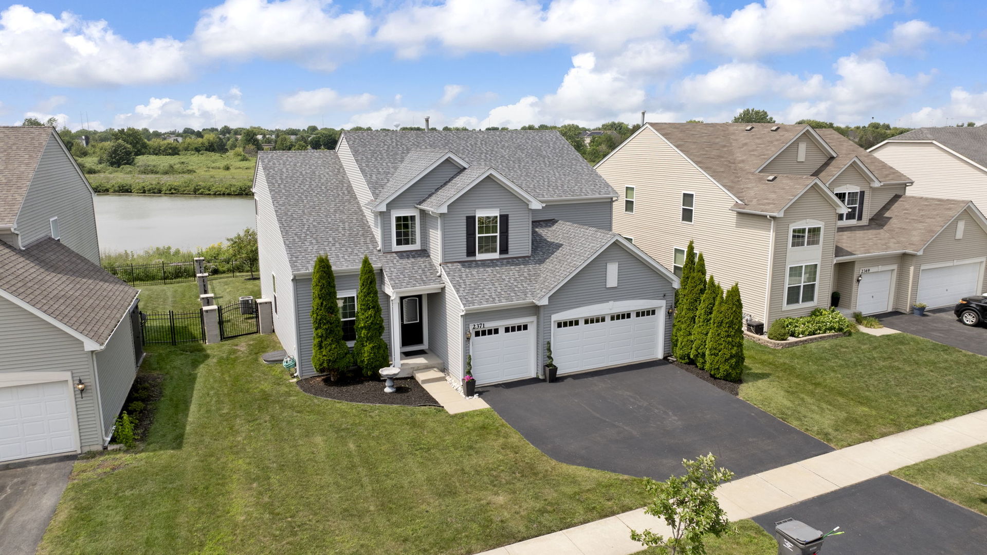 2371 Mayfield Drive, Montgomery, IL 60538