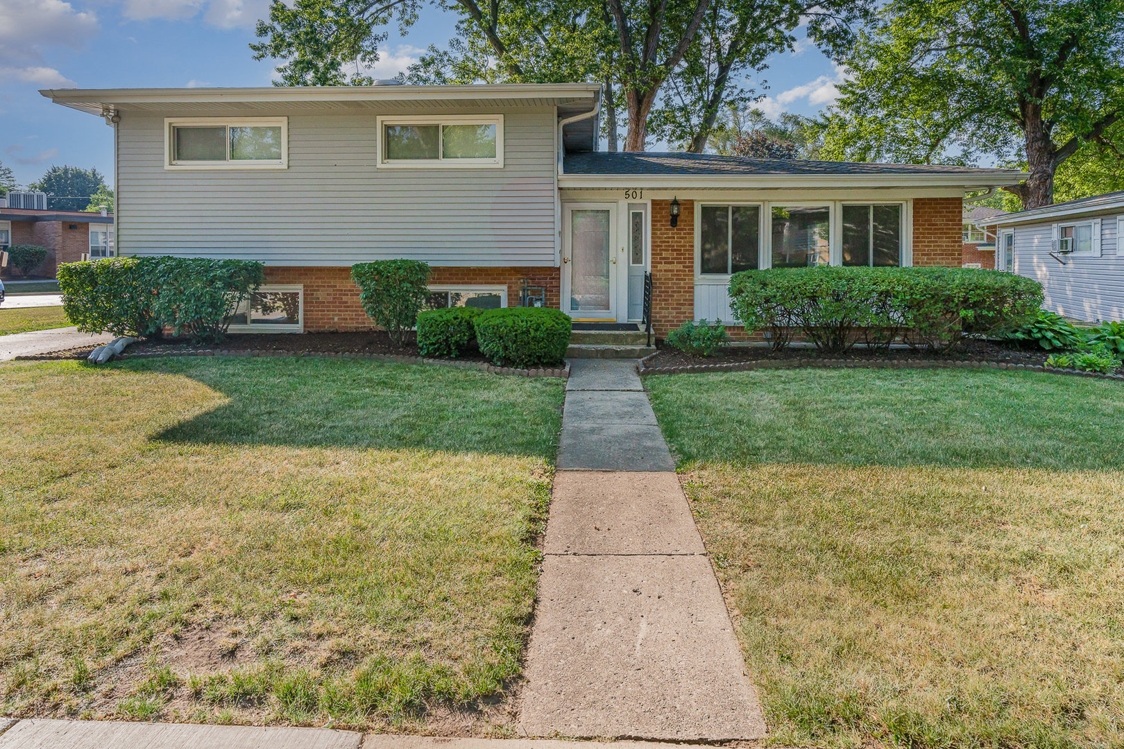 501 S 5th Street, West Dundee, IL 60118