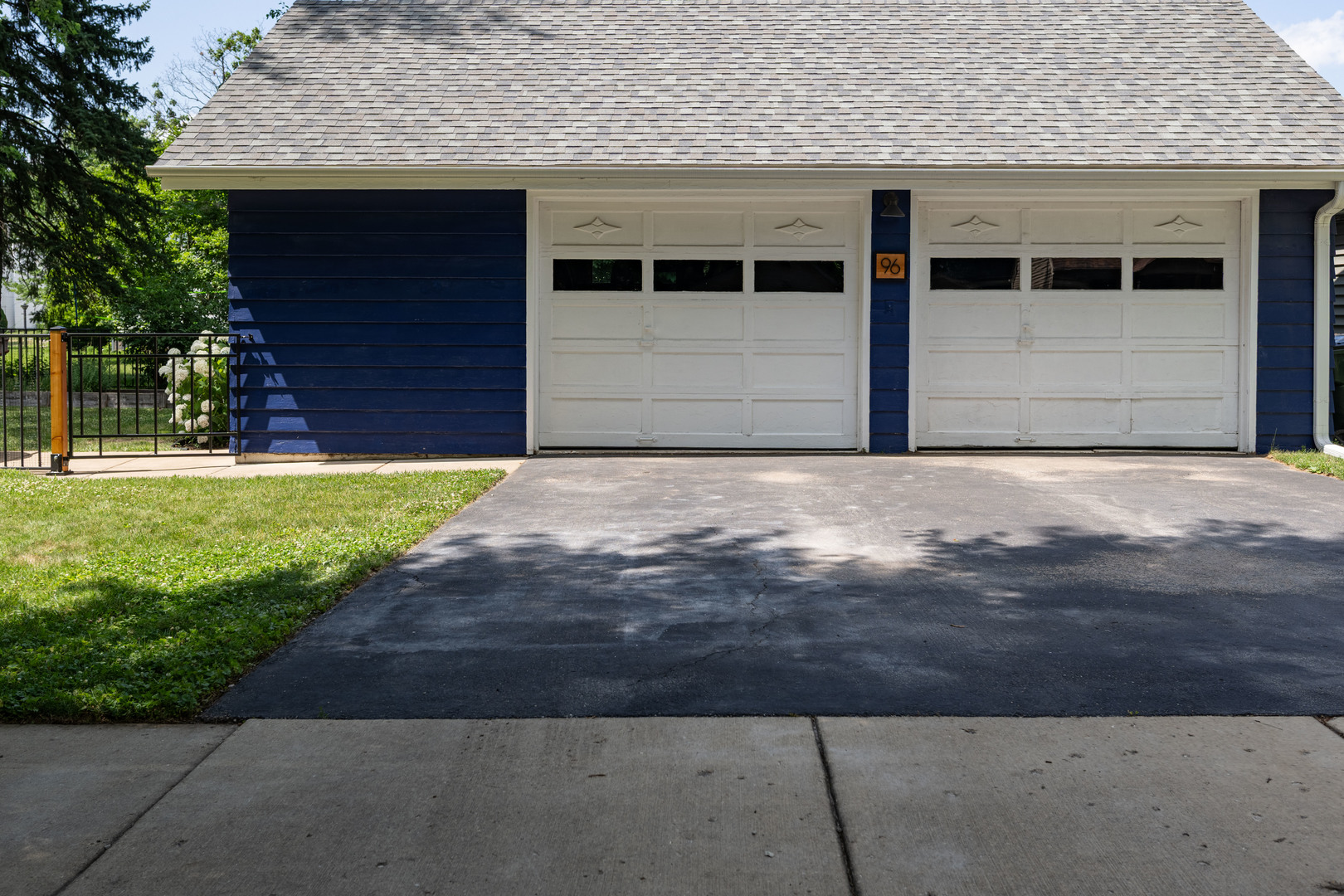 96 E Jackson Street, Oswego, IL 60543