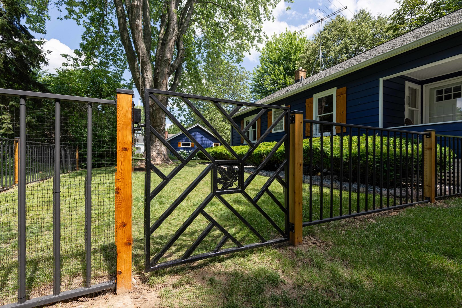 96 E Jackson Street, Oswego, IL 60543