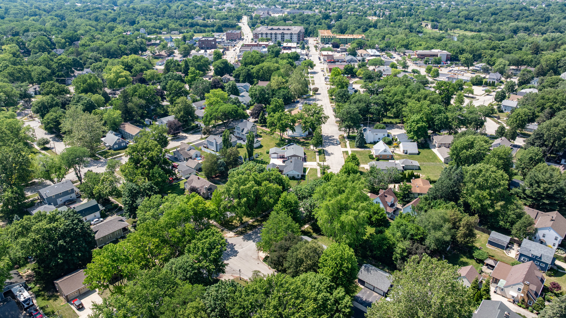 96 E Jackson Street, Oswego, IL 60543