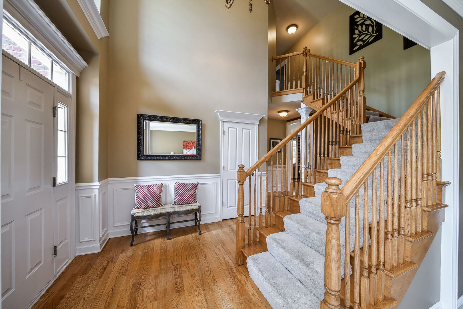 520 Meadowwood Lane, Oswego, IL 60543