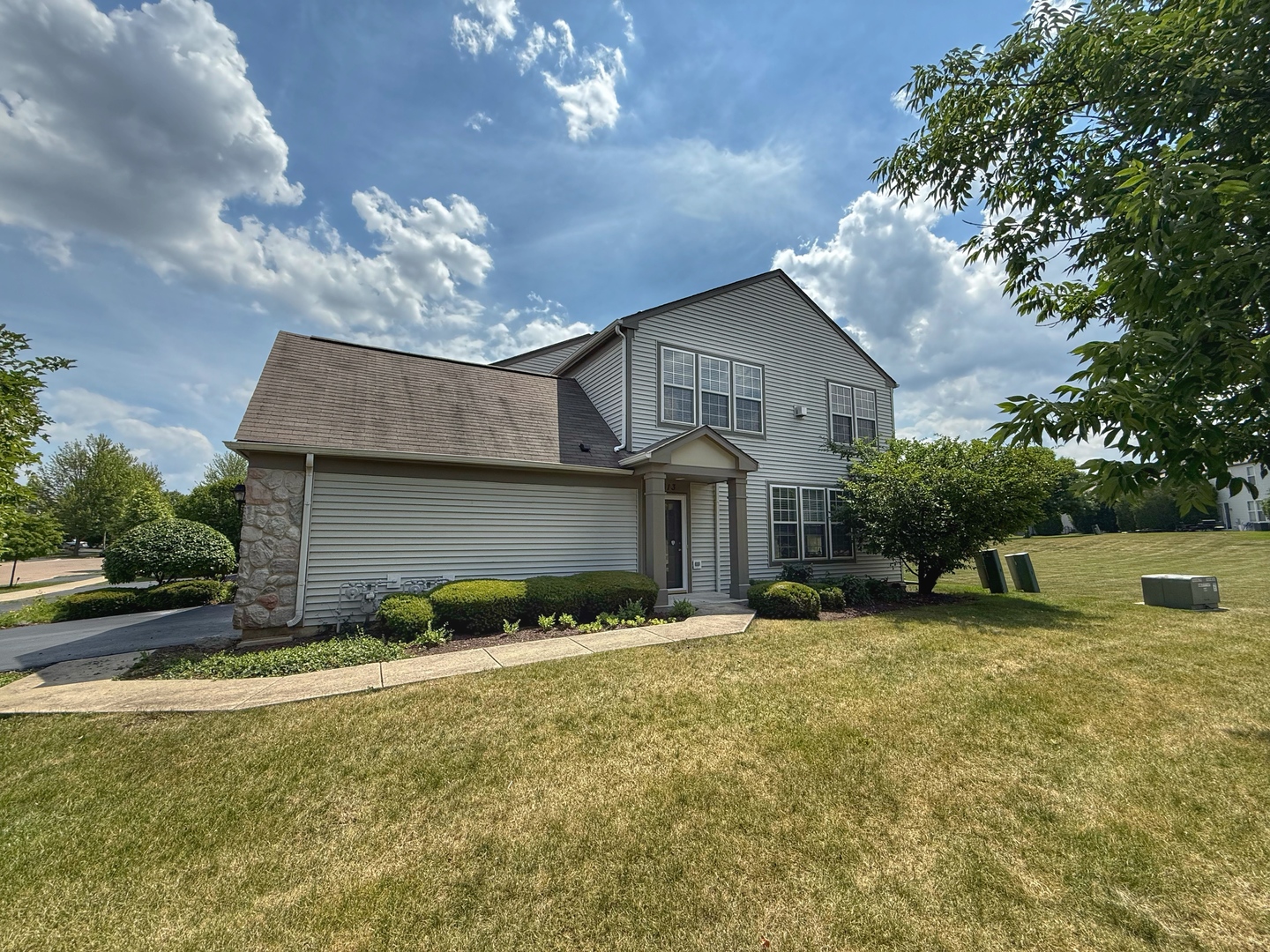 3313 Bromley Lane #3313, Aurora, IL 60502