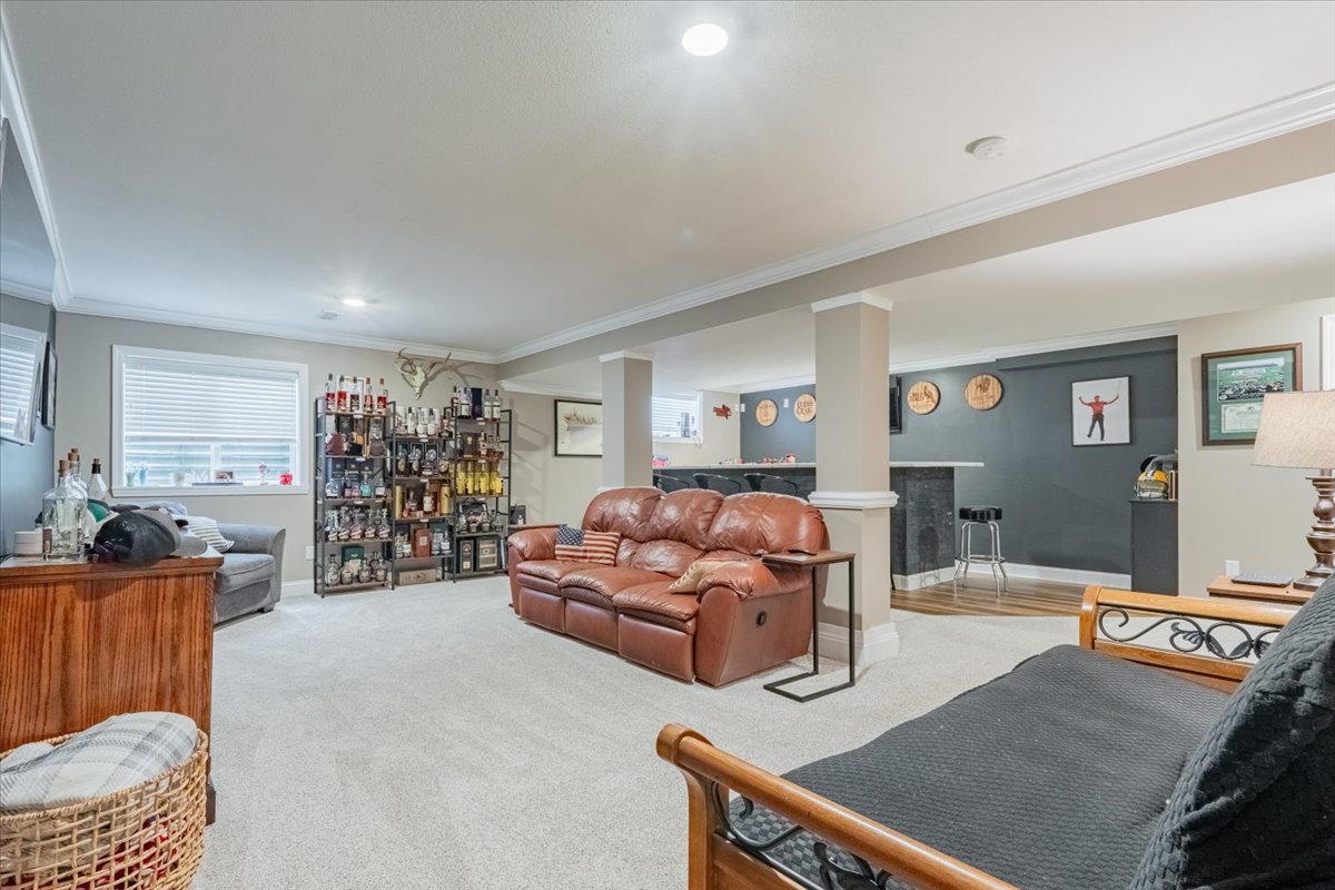 13561 Buck Road, Bloomington, IL 61705