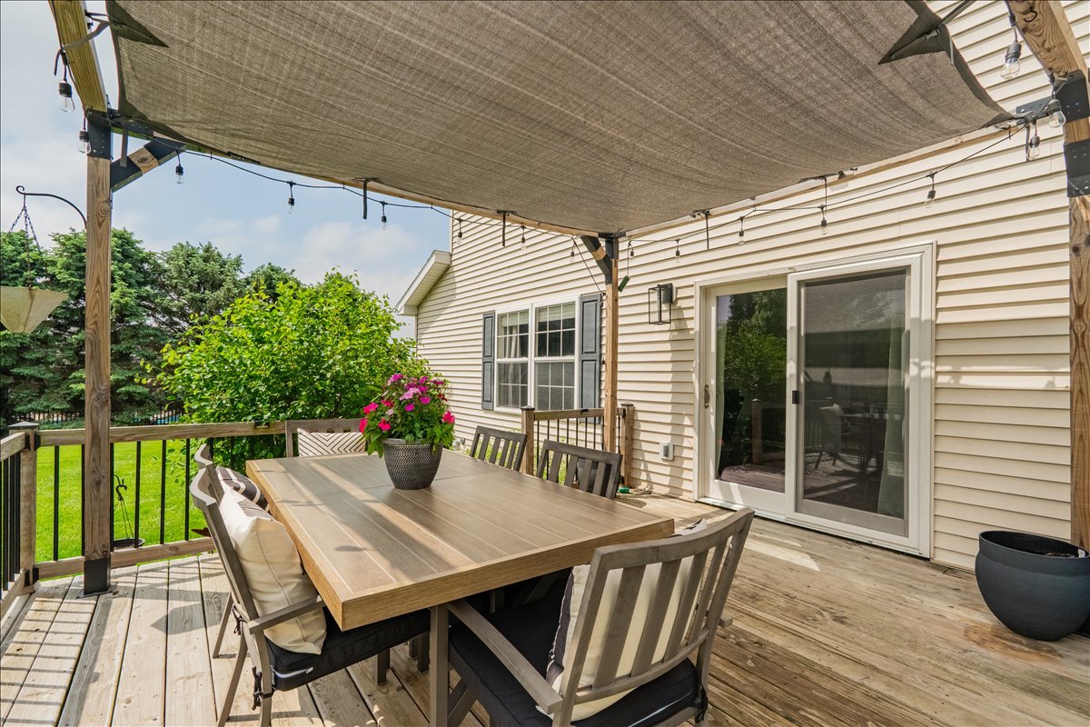 13561 Buck Road, Bloomington, IL 61705