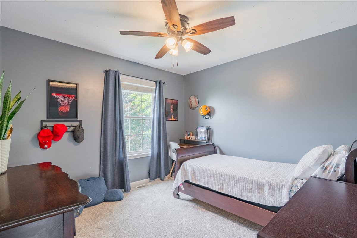 13561 Buck Road, Bloomington, IL 61705