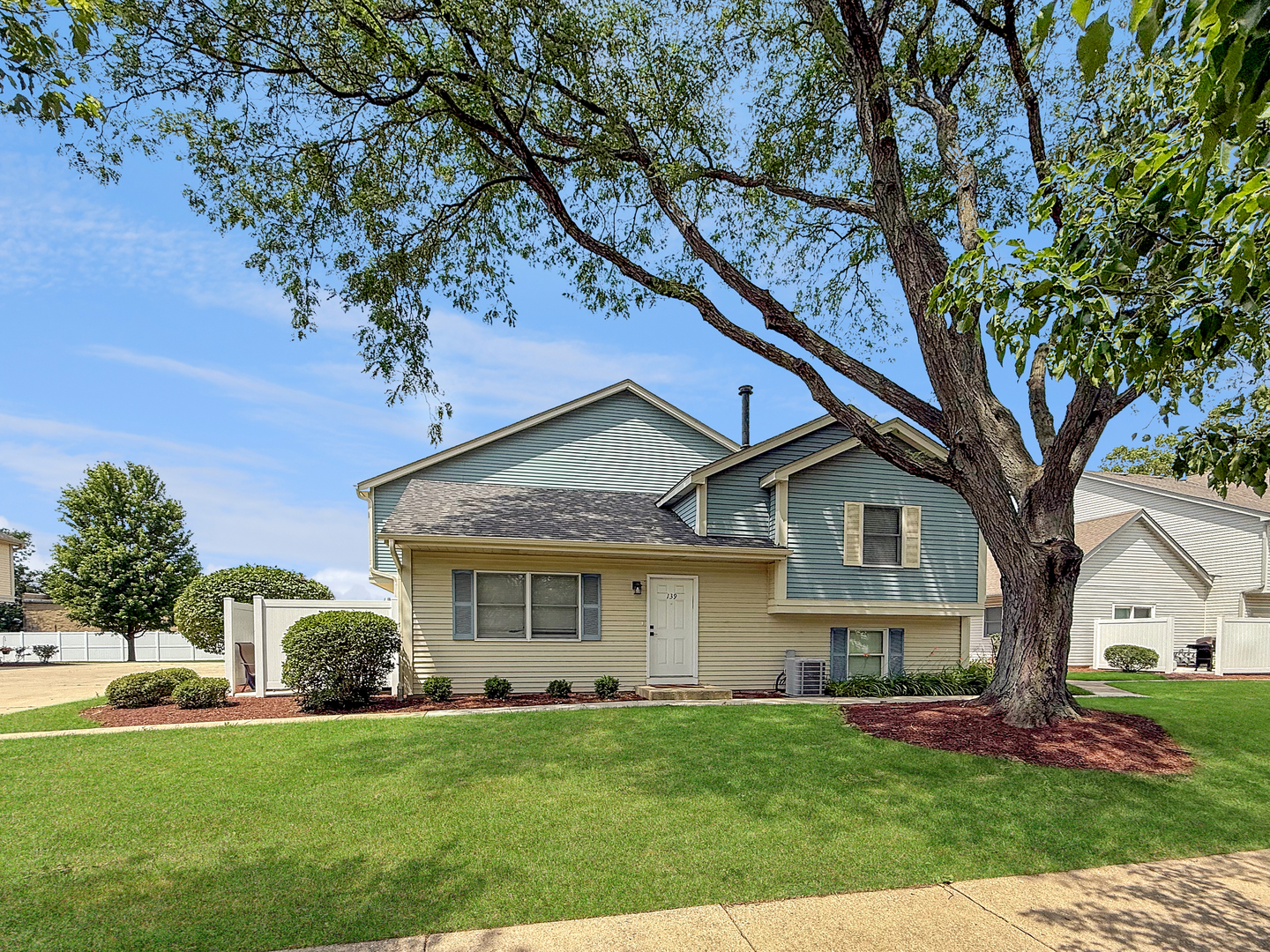 145 Spuhler Street #145, Batavia, IL 60510