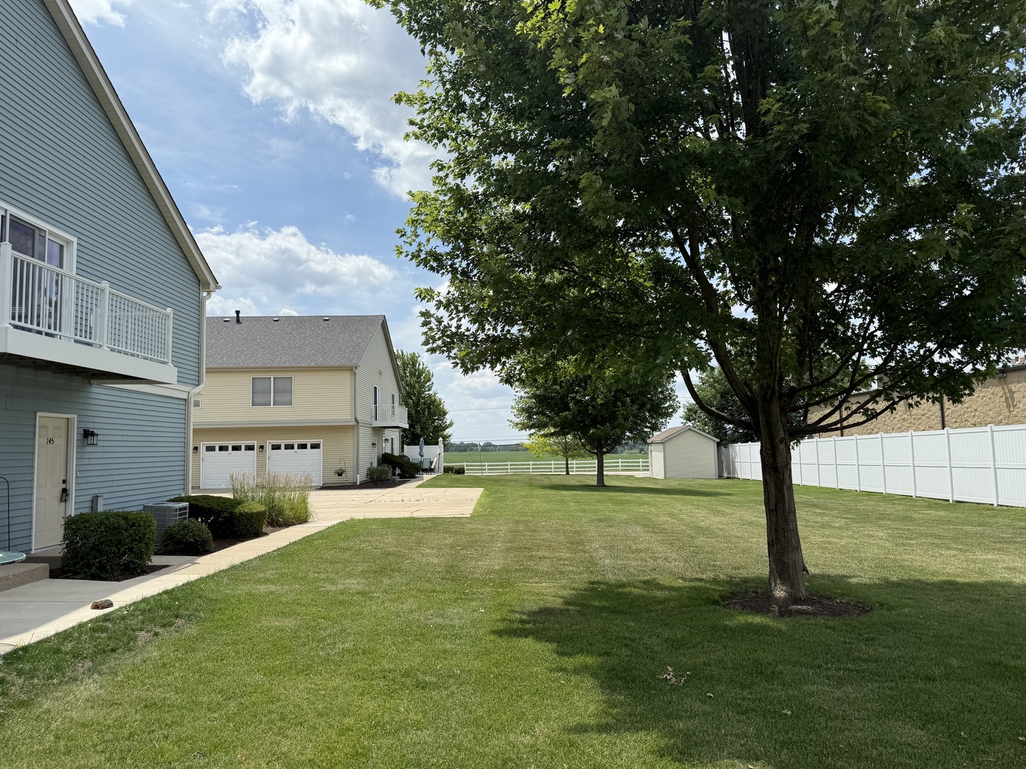 145 Spuhler Street #145, Batavia, IL 60510