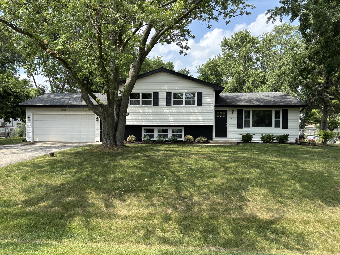 1401 Ottawa Drive, New Lenox, IL 60451