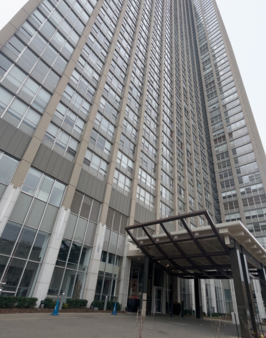 655 W Irving Park Road #3608, Chicago, IL 60613