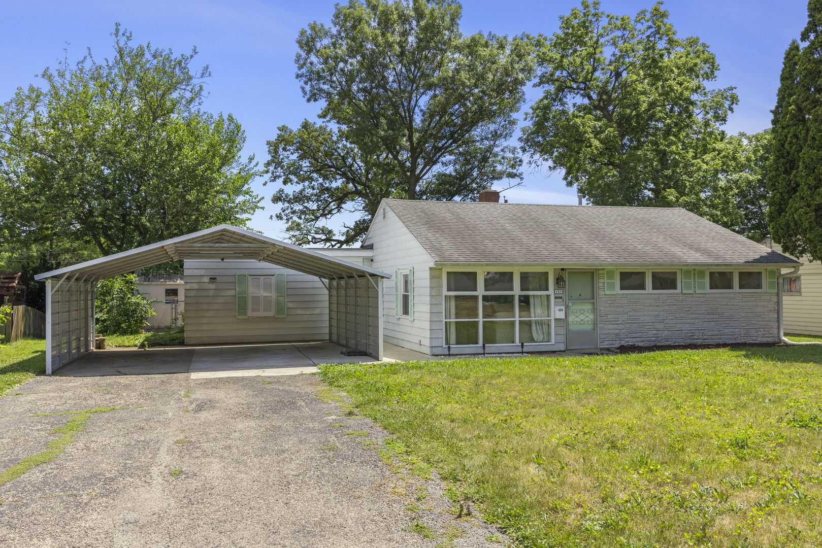 123 Tilton Park Drive, DeKalb, IL 60115