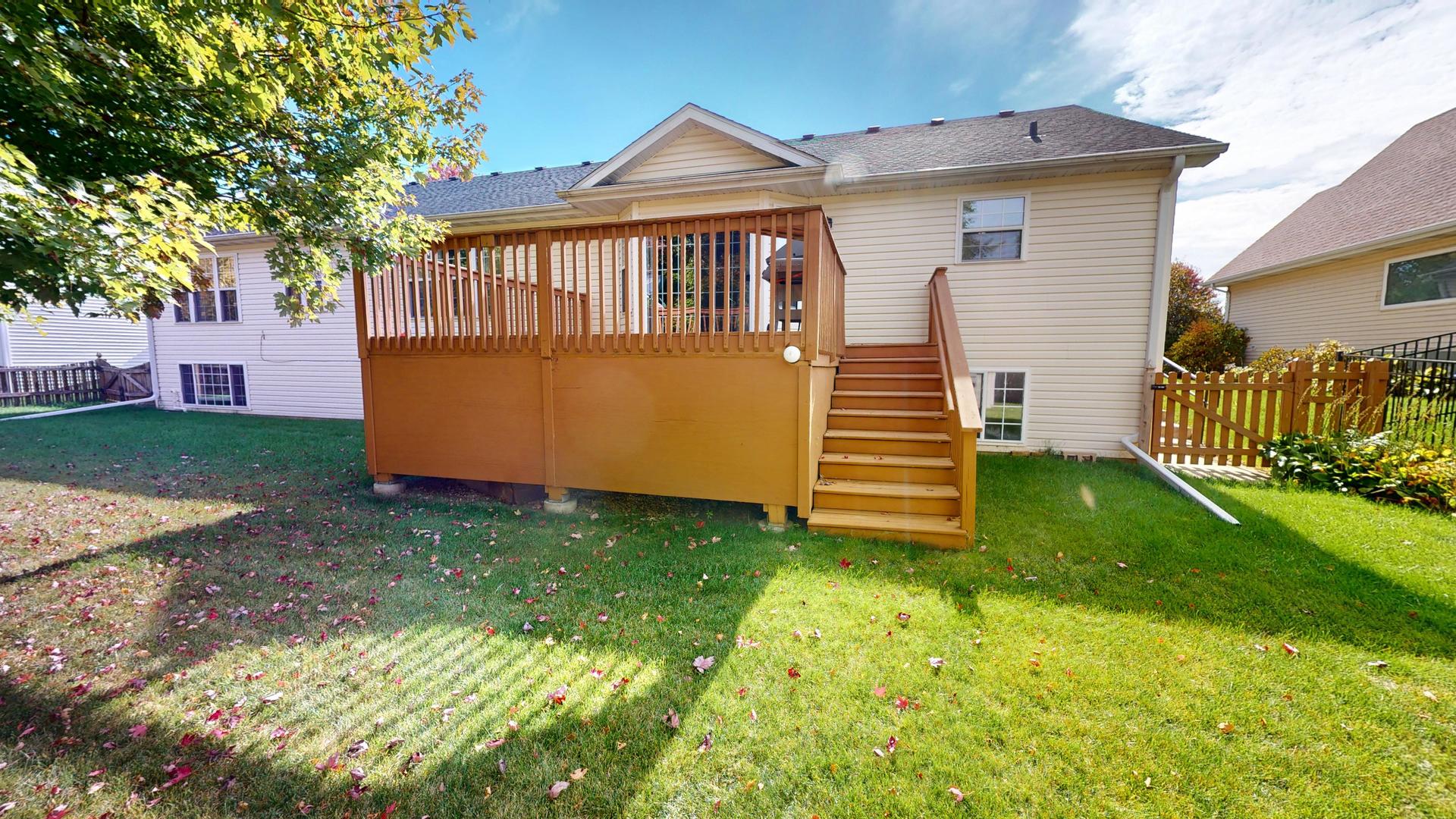 325 W Burlington Drive, Maple Park, IL 60151