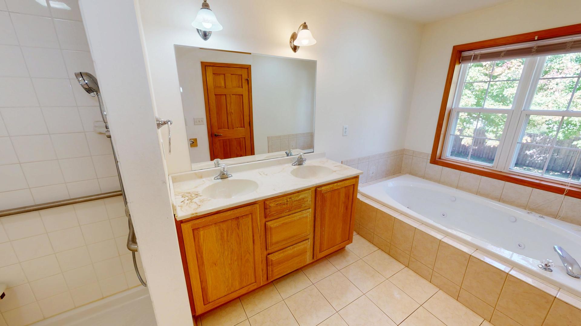 325 W Burlington Drive, Maple Park, IL 60151