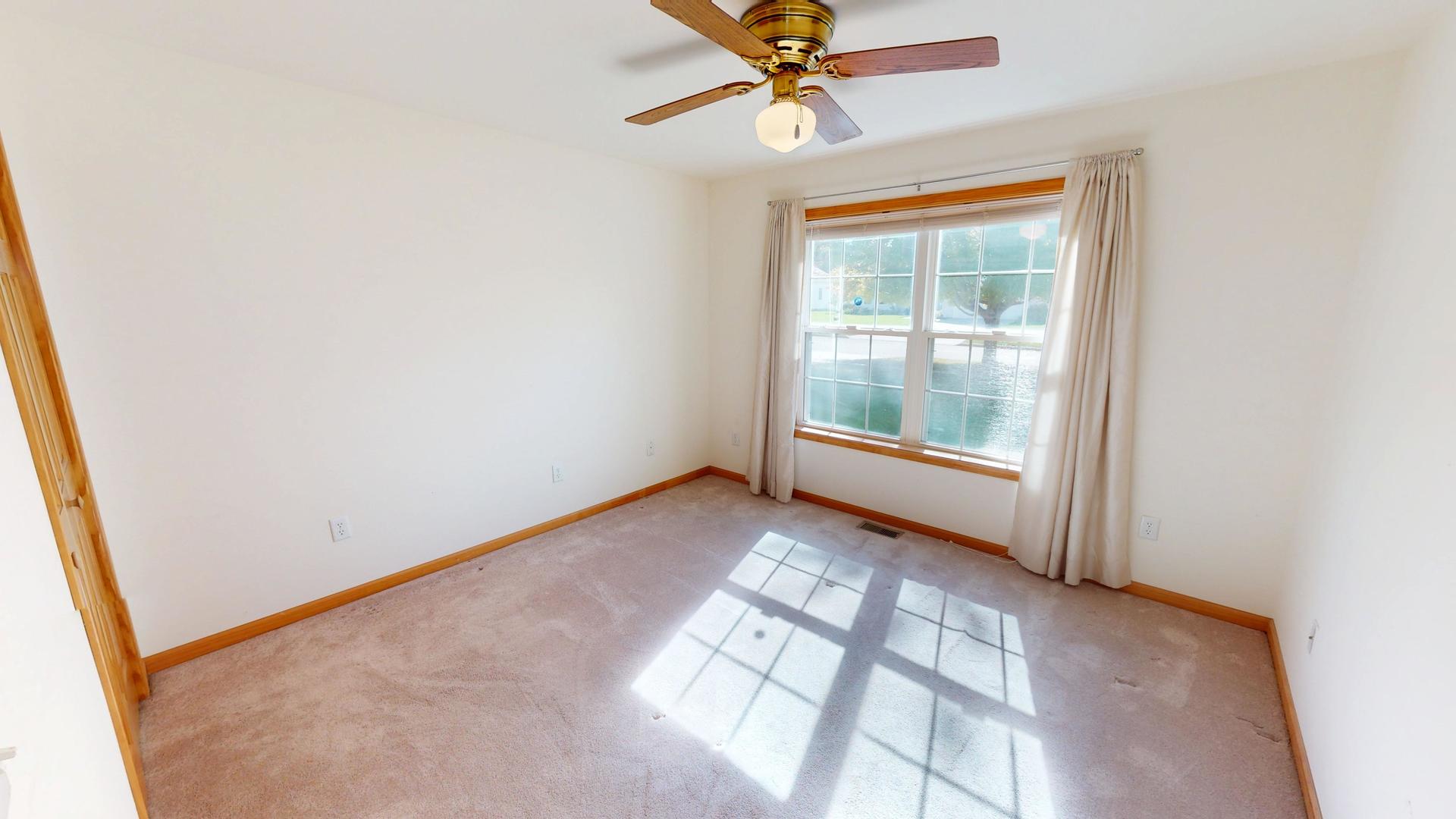 325 W Burlington Drive, Maple Park, IL 60151