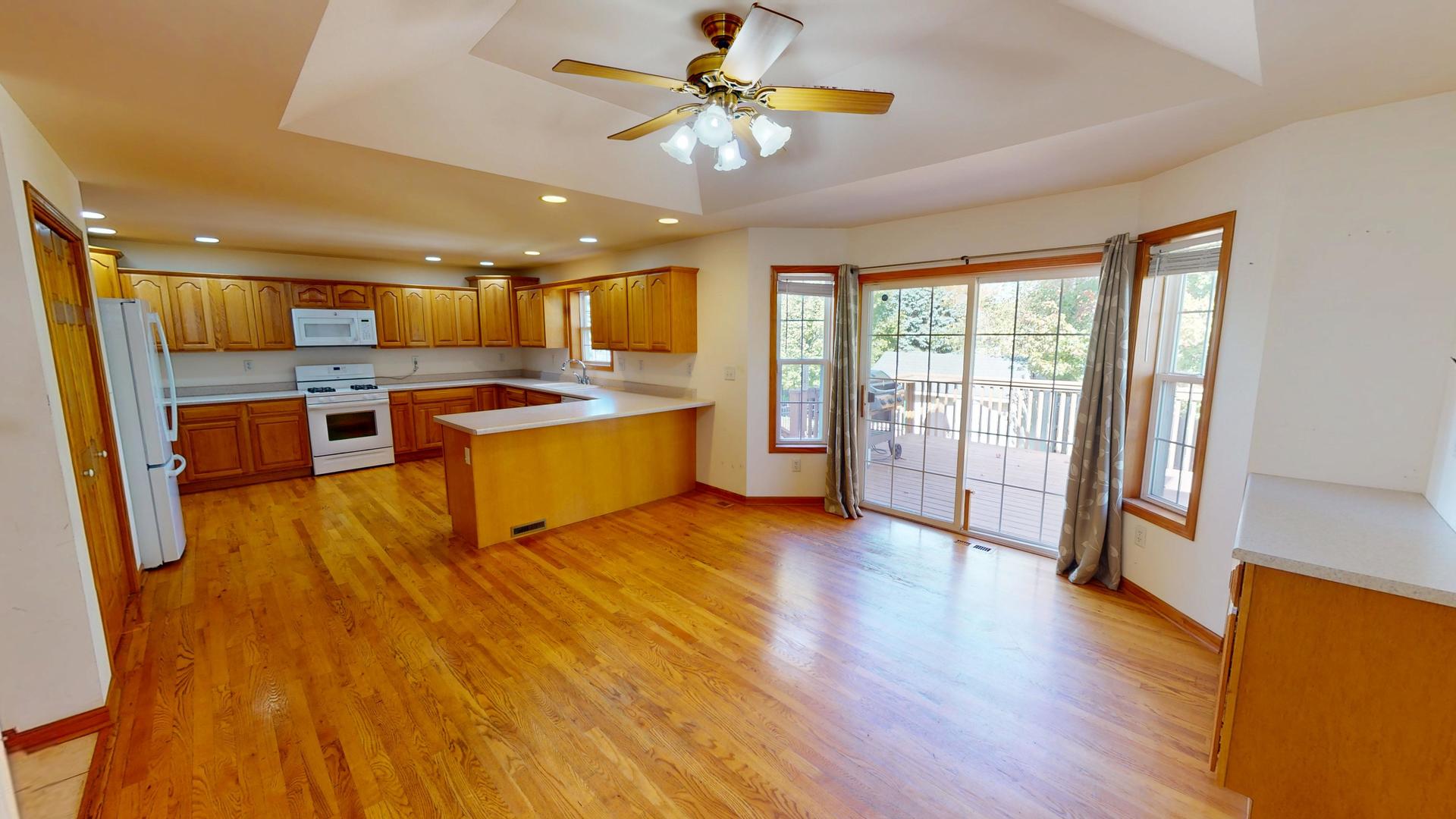 325 W Burlington Drive, Maple Park, IL 60151