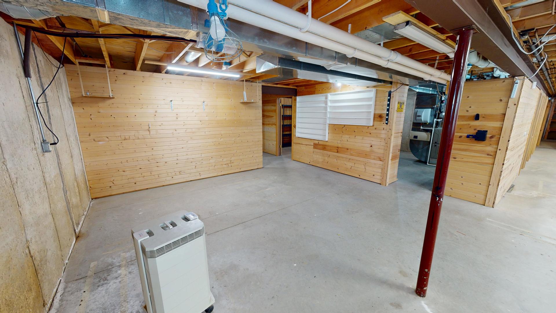 325 W Burlington Drive, Maple Park, IL 60151