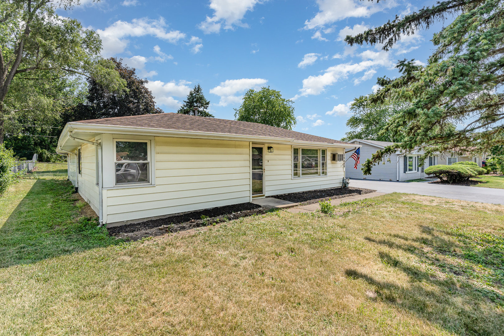 16649 W 147th Place, Lockport, IL 60441