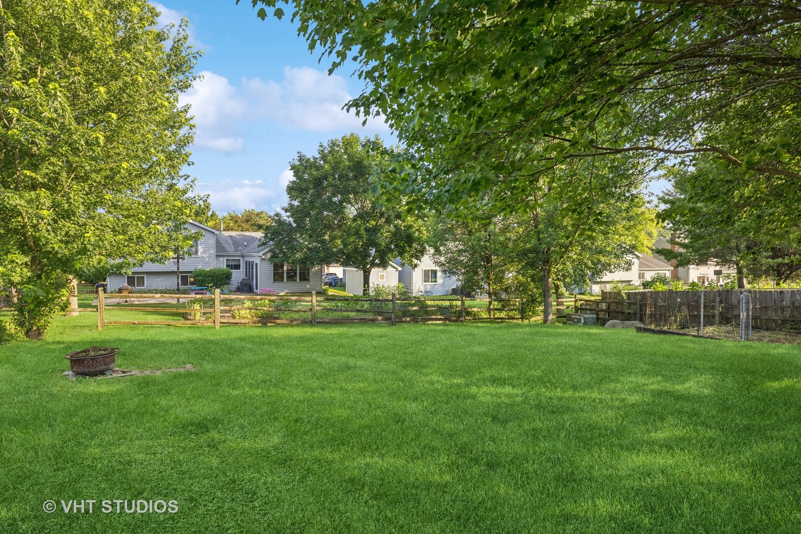 17429 W Hickory Lane, Grayslake, IL 60030