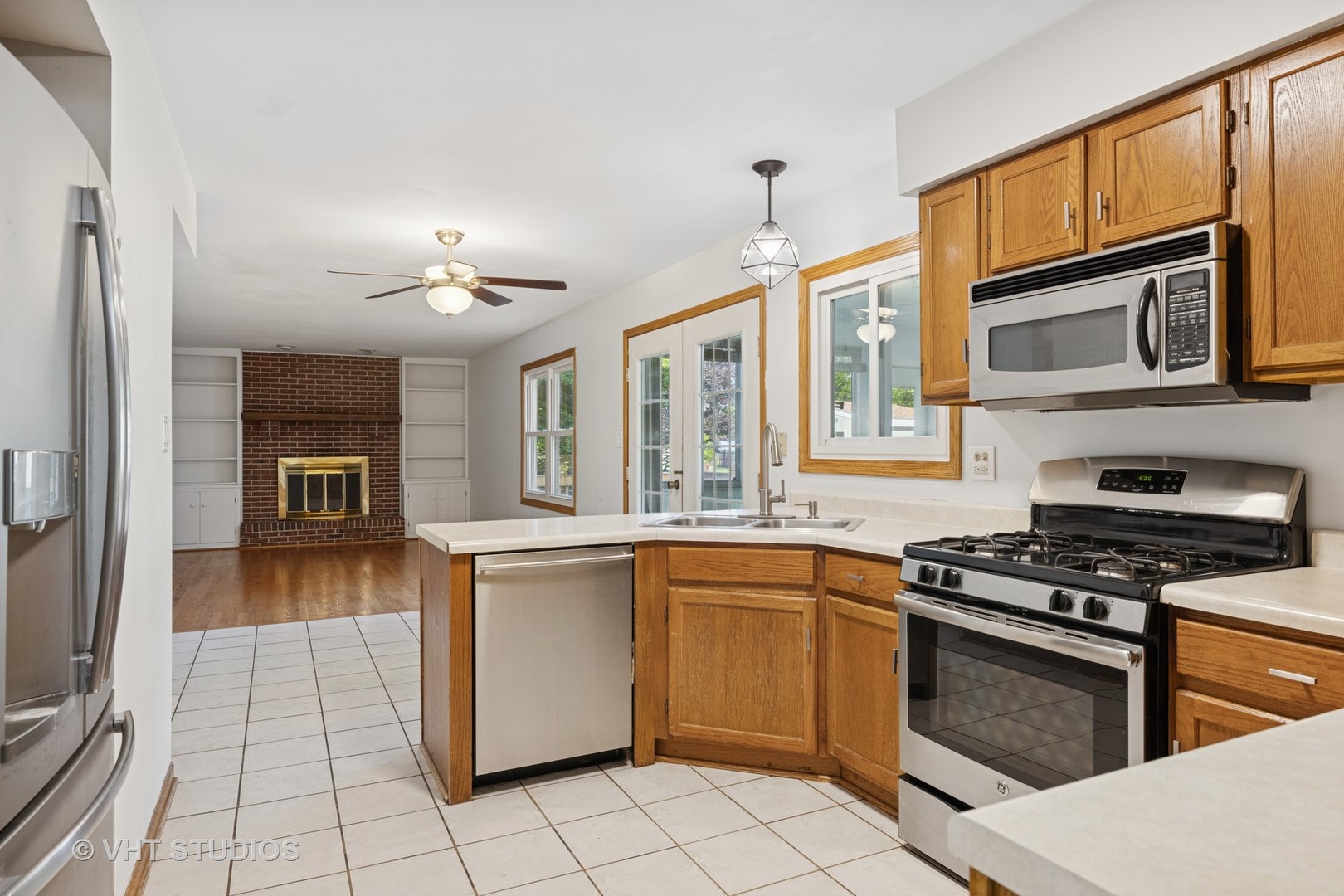 17429 W Hickory Lane, Grayslake, IL 60030