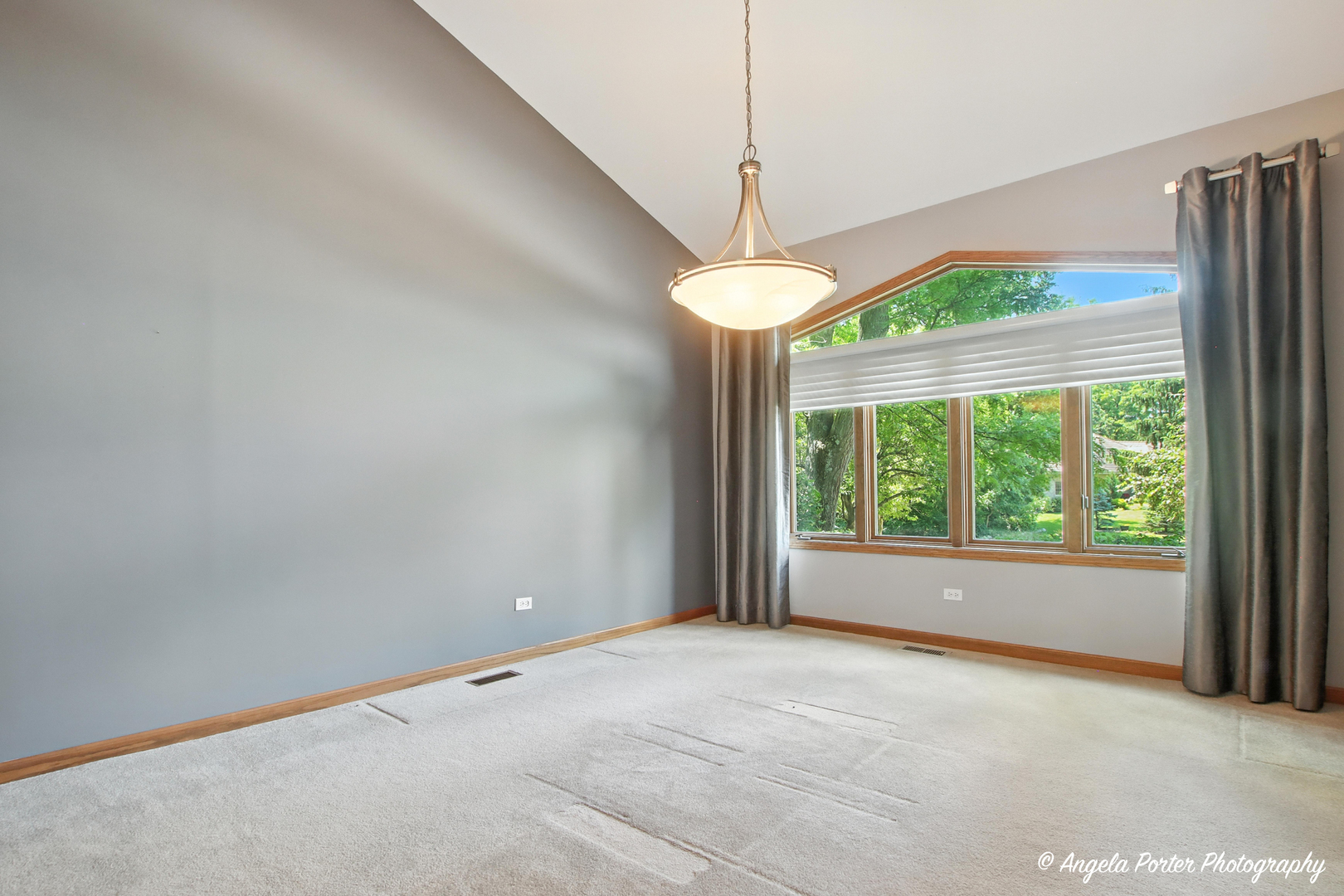 5904 Whiting Drive, McHenry, IL 60050