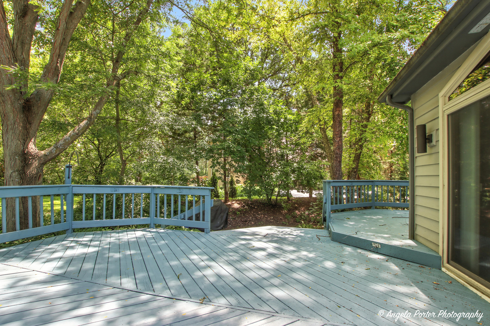 5904 Whiting Drive, McHenry, IL 60050