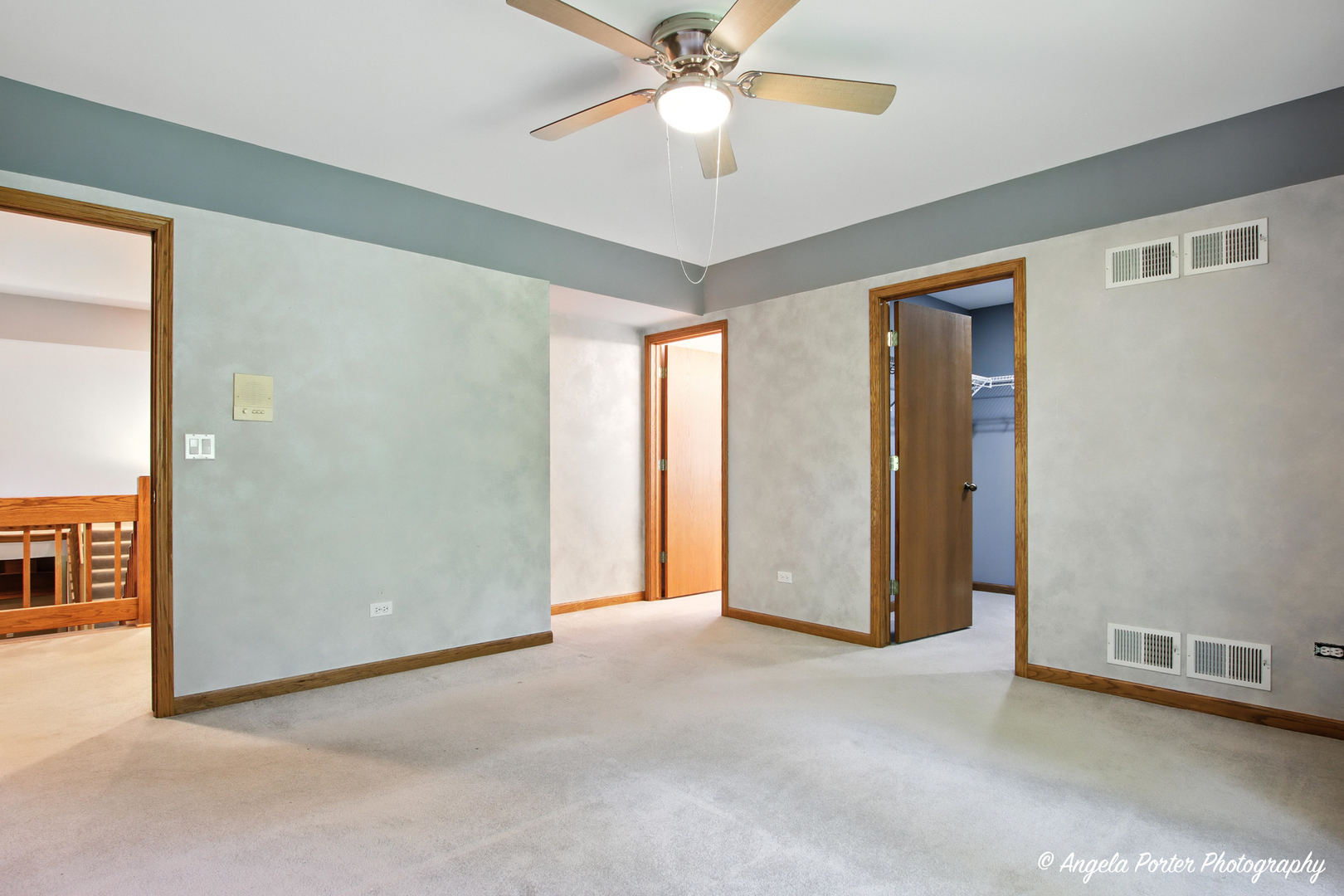 5904 Whiting Drive, McHenry, IL 60050