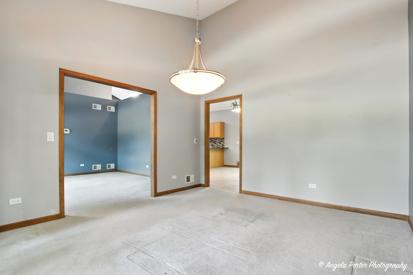 5904 Whiting Drive, McHenry, IL 60050