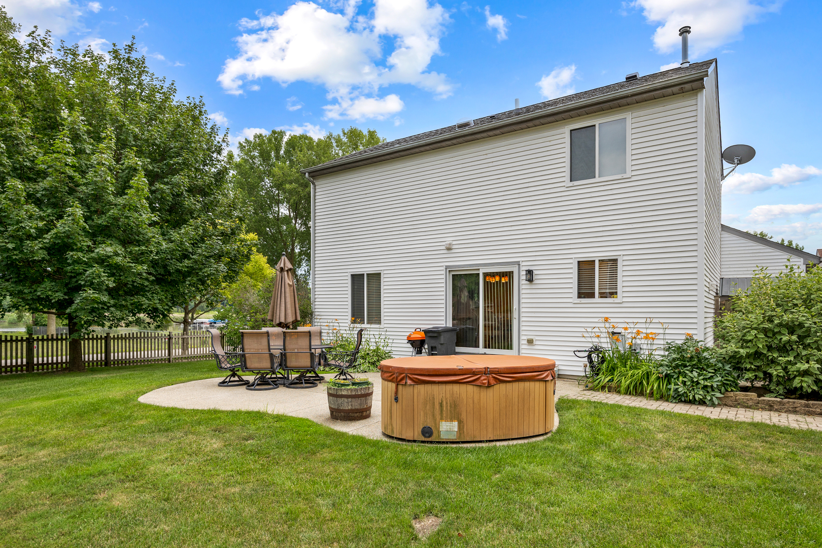 8320 Evergreen Court, Fox Lake, IL 60020