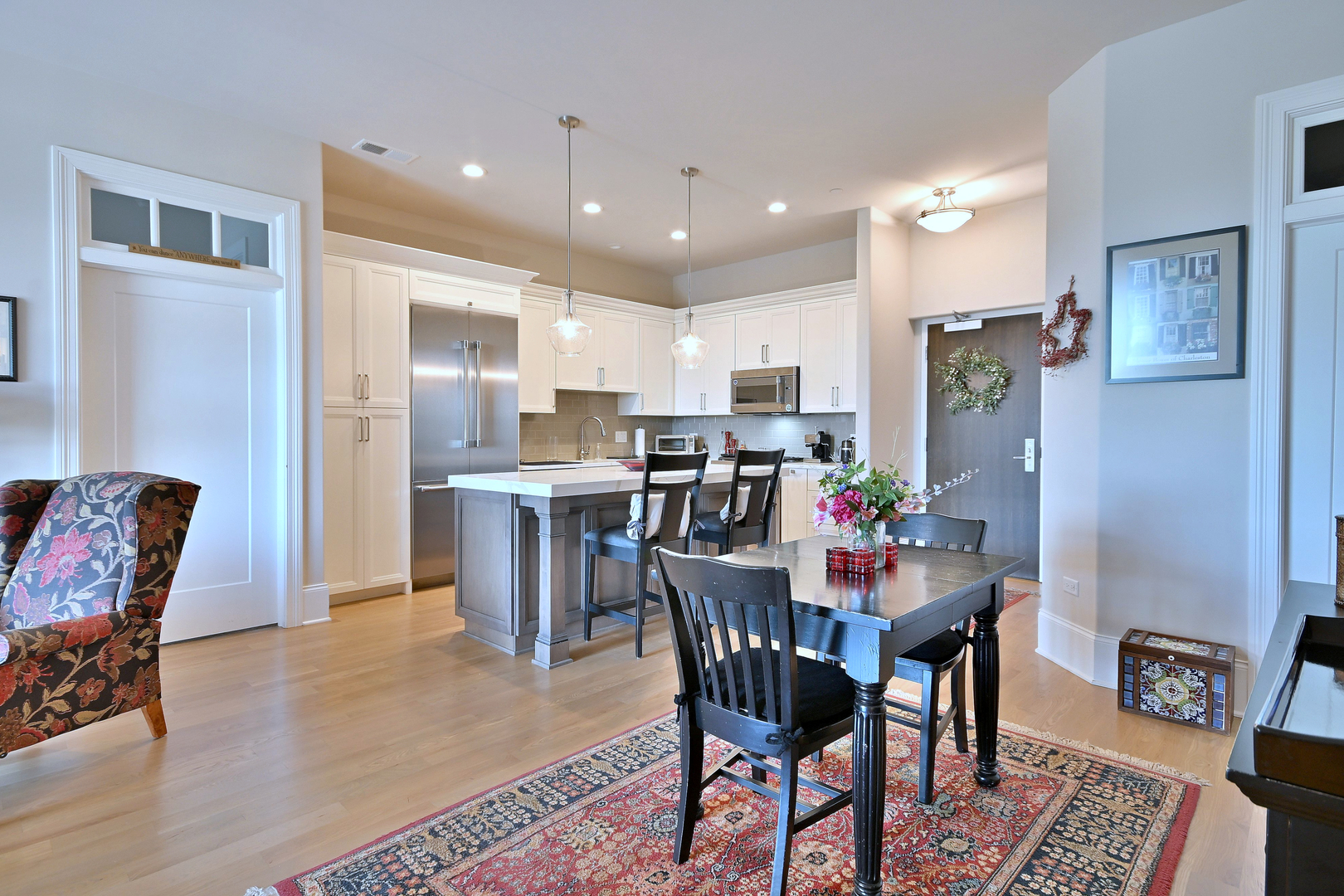 105 S Cottage Hill Avenue #303, Elmhurst, IL 60126