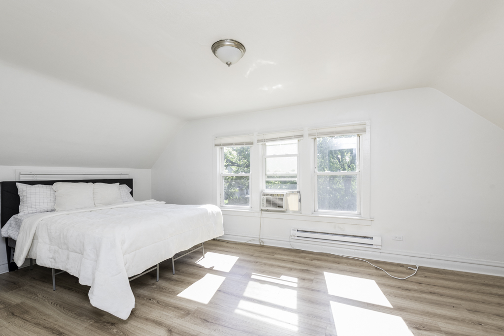 1801 Victoria Avenue #2, North Chicago, IL 60064