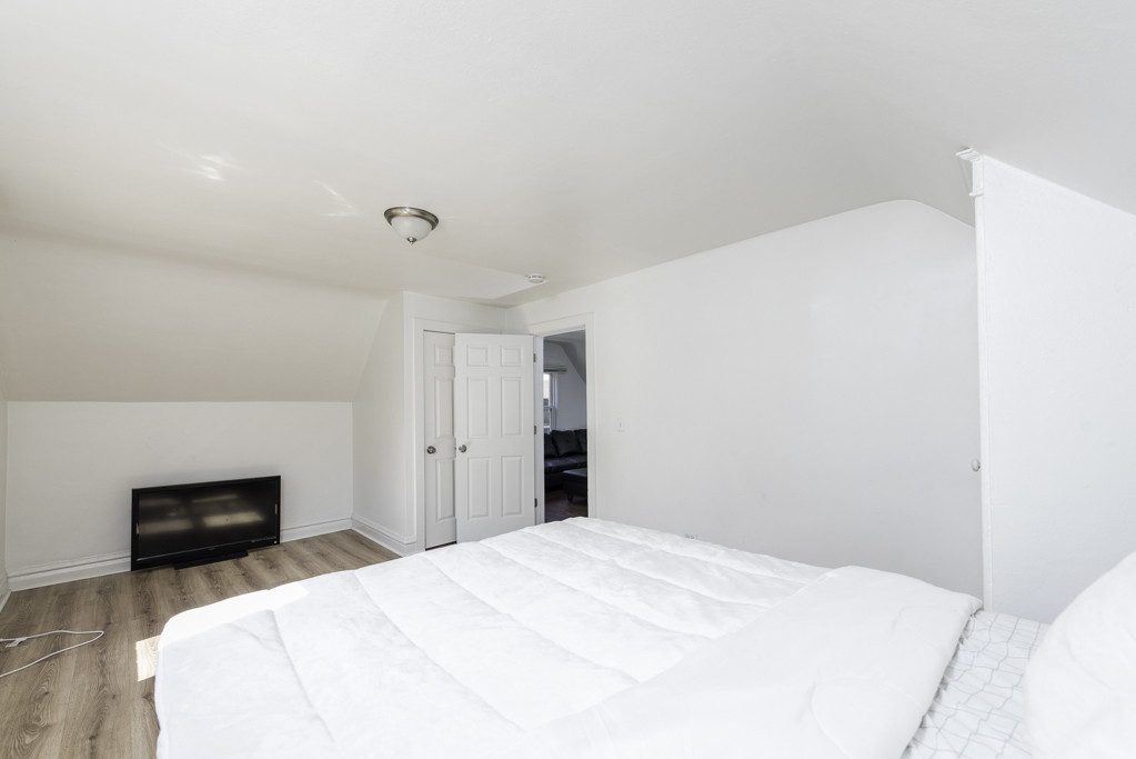 1801 Victoria Avenue #2, North Chicago, IL 60064