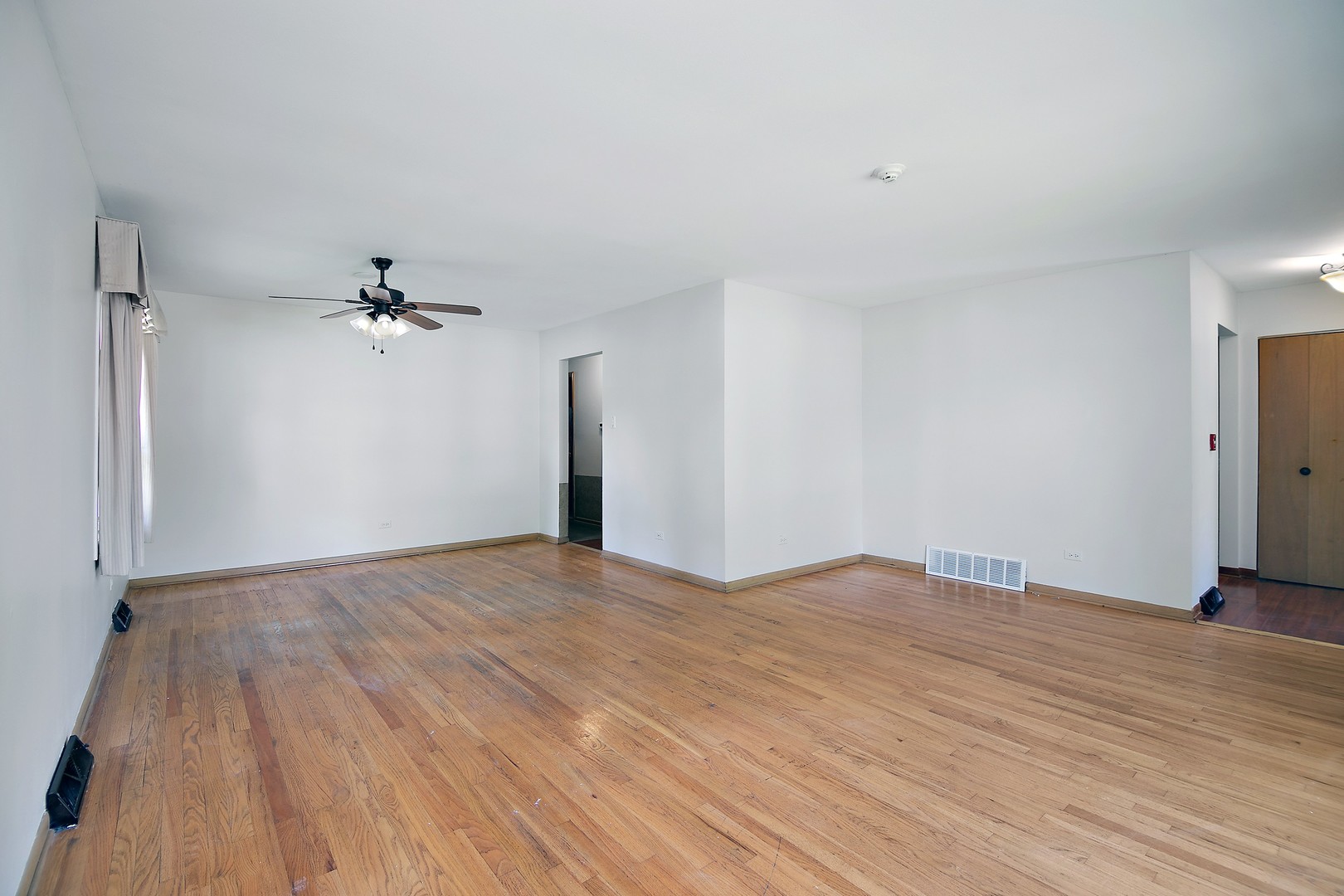 15156 chestnut Lane, Oak Forest, IL 60452