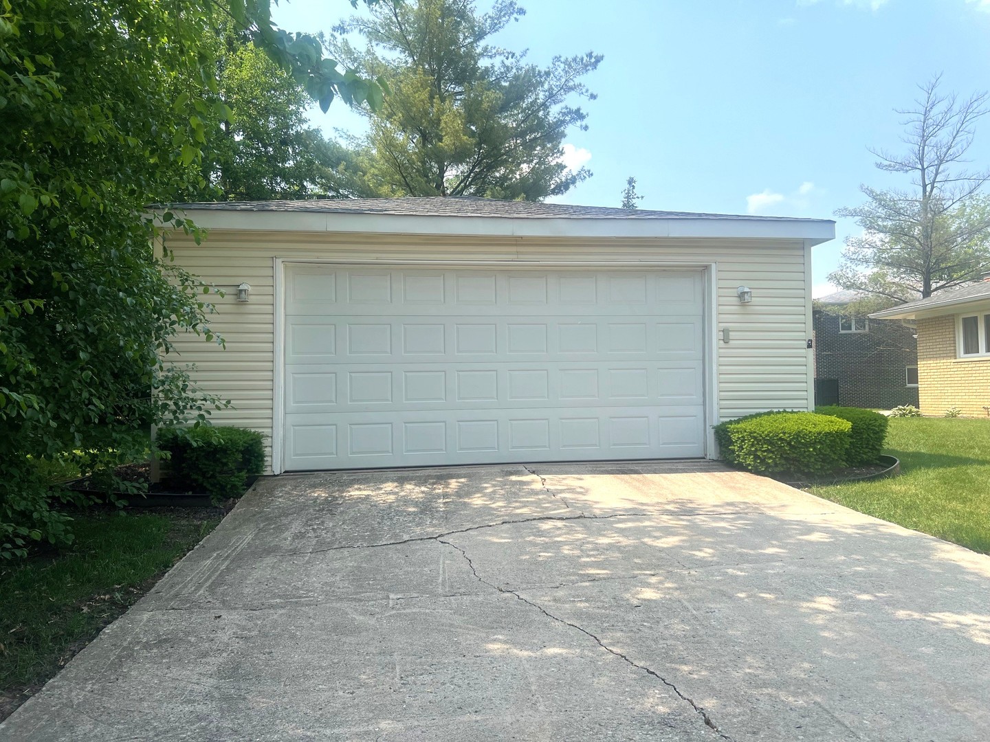 15156 chestnut Lane, Oak Forest, IL 60452