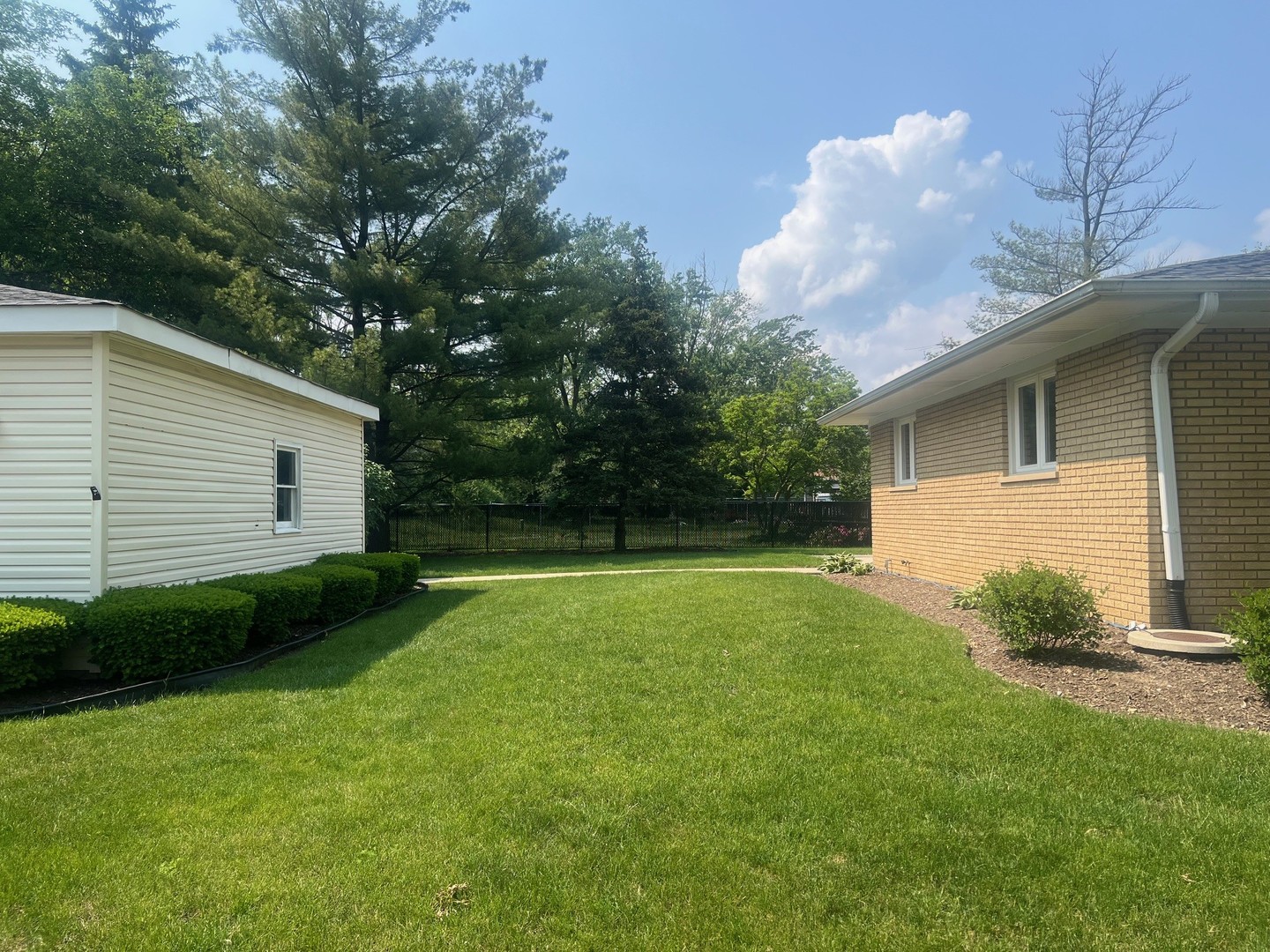15156 chestnut Lane, Oak Forest, IL 60452