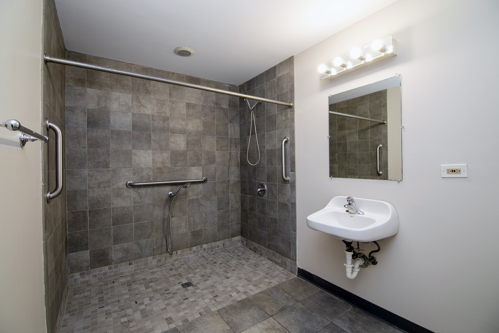 15156 chestnut Lane, Oak Forest, IL 60452