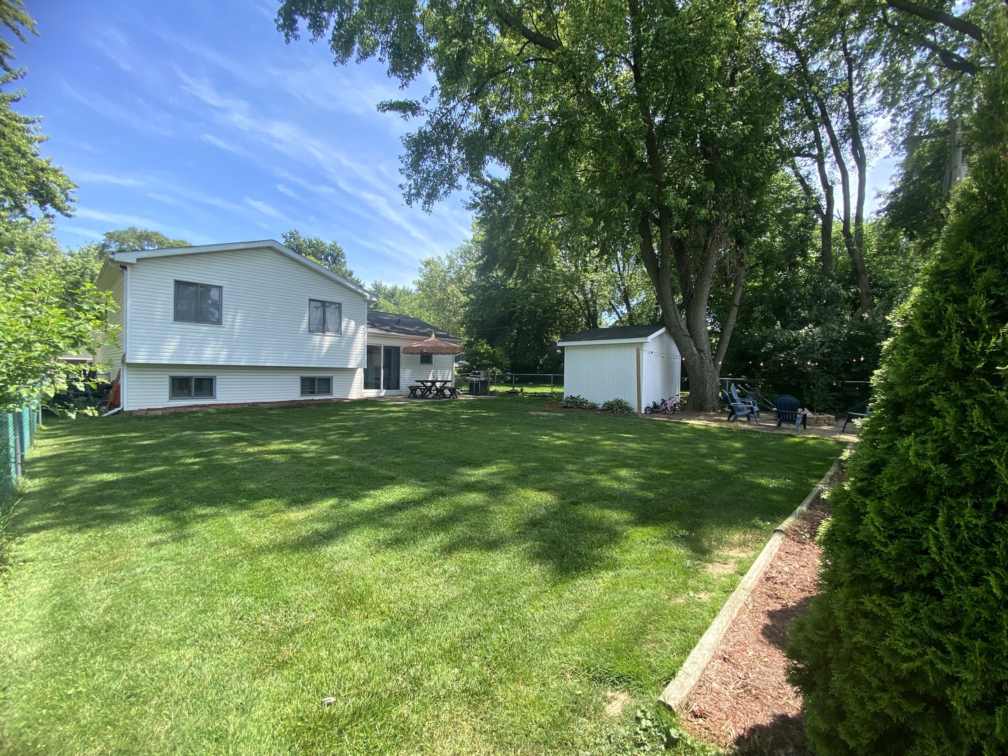 1615 Meadow Lane, McHenry, IL 60050