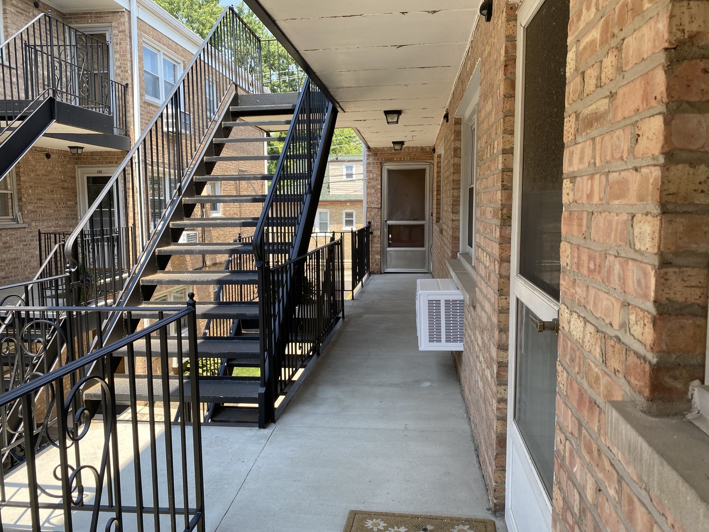6587 N Northwest Highway #1A, Chicago, IL 60631