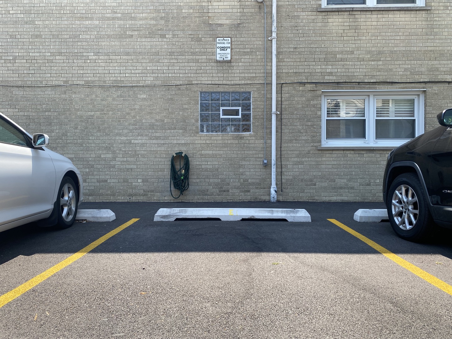 6587 N Northwest Highway #1A, Chicago, IL 60631