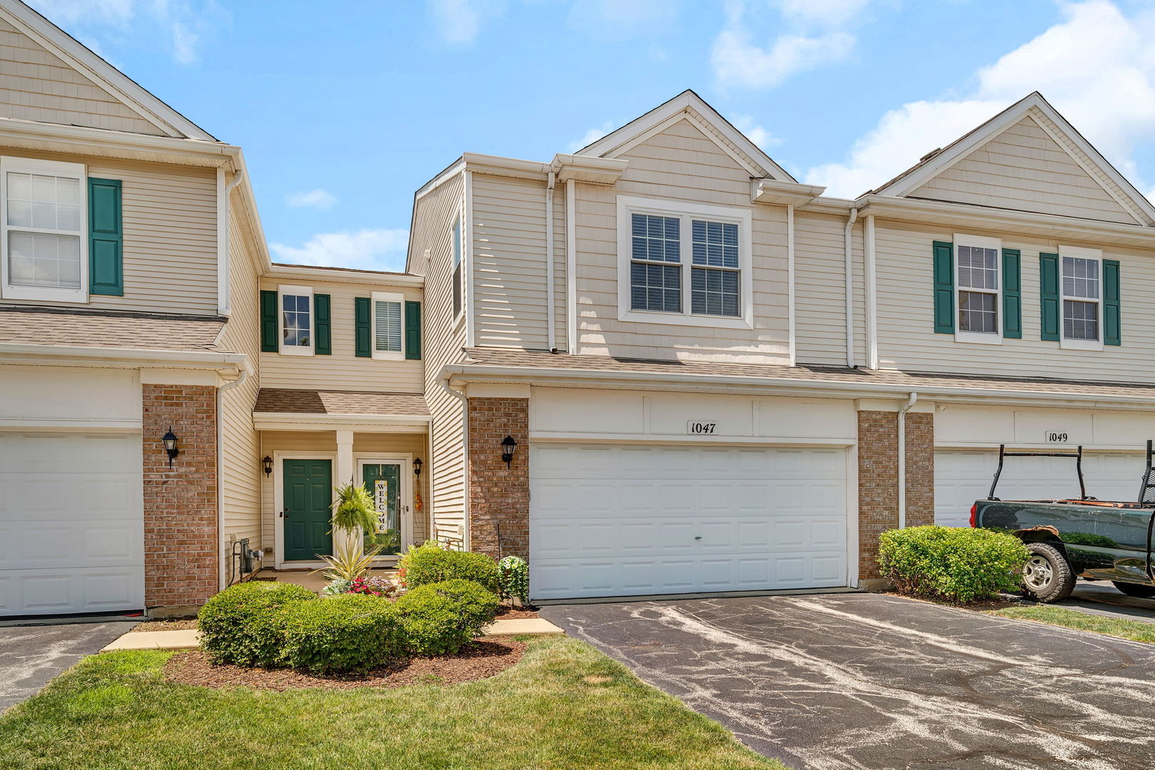 1047 Heron Circle, Joliet, IL 60431