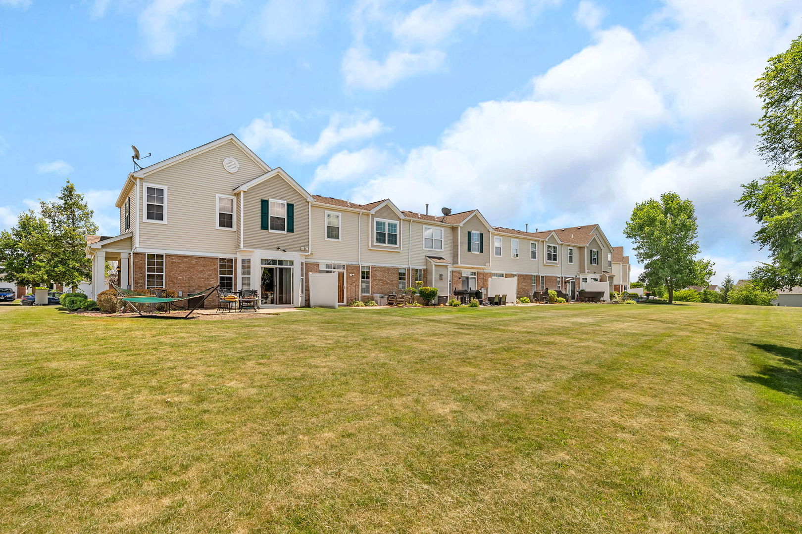 1047 Heron Circle, Joliet, IL 60431