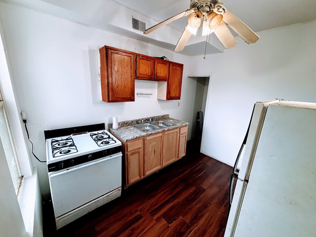 4036 W Lexington Street, Chicago, IL 60624