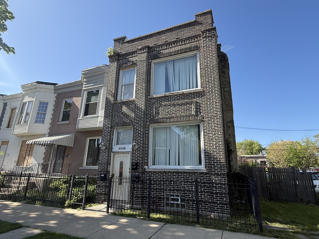 4036 W Lexington Street, Chicago, IL 60624