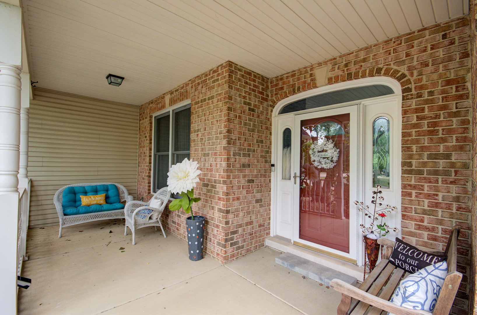 332 Stonemill Lane, Oswego, IL 60543